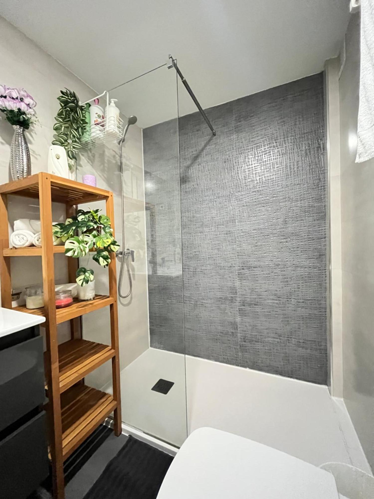 Habitacion Atocha Mendez Madrid Exterior photo